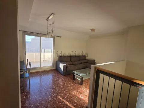 Piso de 99 m² en Burjasot (2/12)