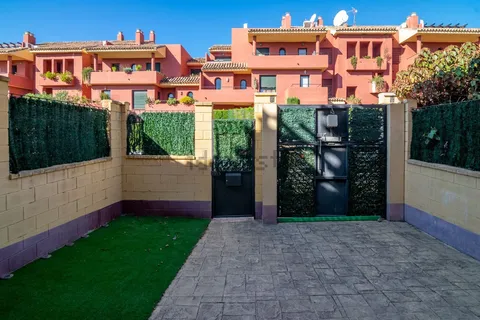 Casa de 250 m² en Estepona