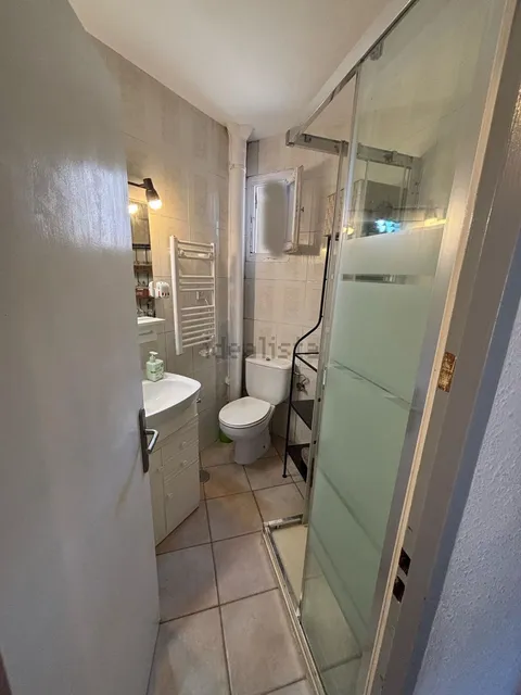 Habitació de lloguer, Lleó