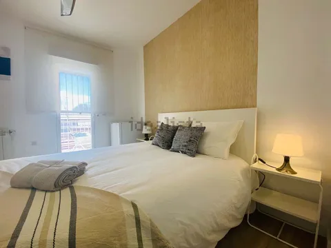 Habitació de lloguer, Madrid (4/21)