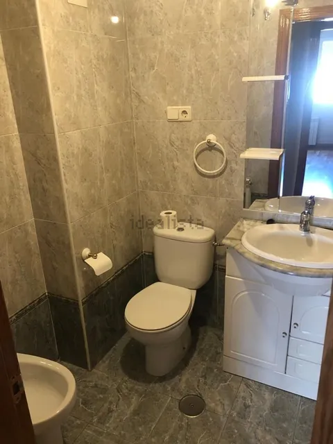 Habitació de lloguer, Lleó