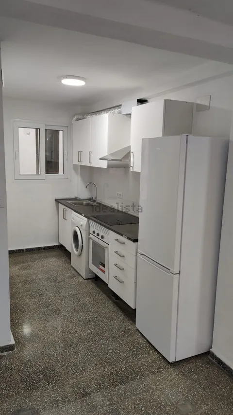 Habitació de lloguer, Benetússer