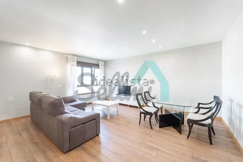Piso de 80 m² en Oviedo