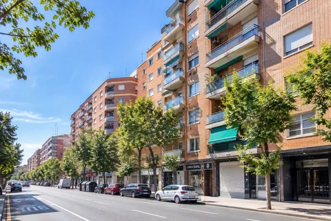 Pis de 70 m² a Saragossa (2/3)