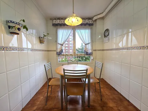 Pis de 80 m² a Gijón