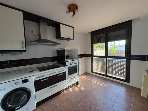 Casa de 176 m² a Calera y Chozas