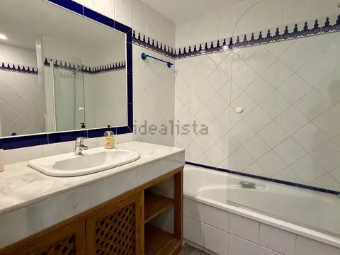Pis de 198 m² a Estepona