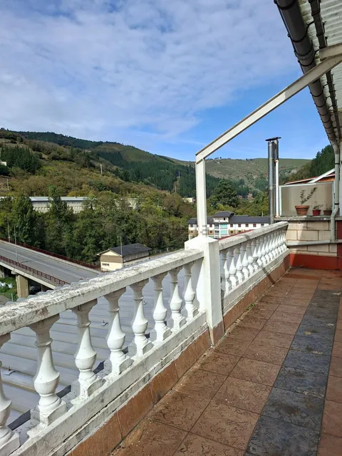 Pis de 71 m² a Cangas del Narcea