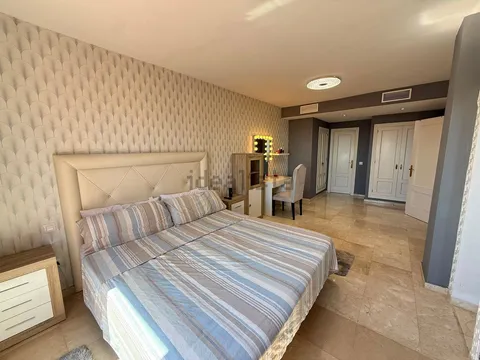 Pis de 250 m² a Estepona