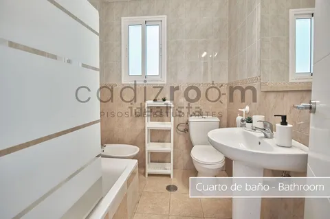 Habitació de lloguer, Cádiz