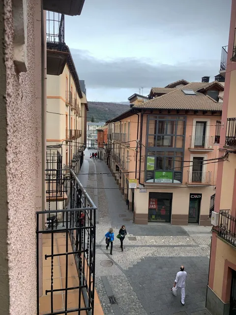 Quarto para alugar, Jaca (4/11)