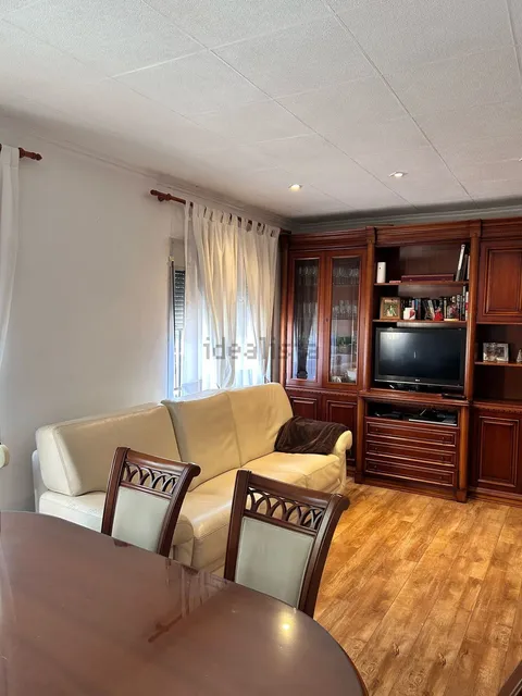 Habitació de lloguer, Molins de Rei