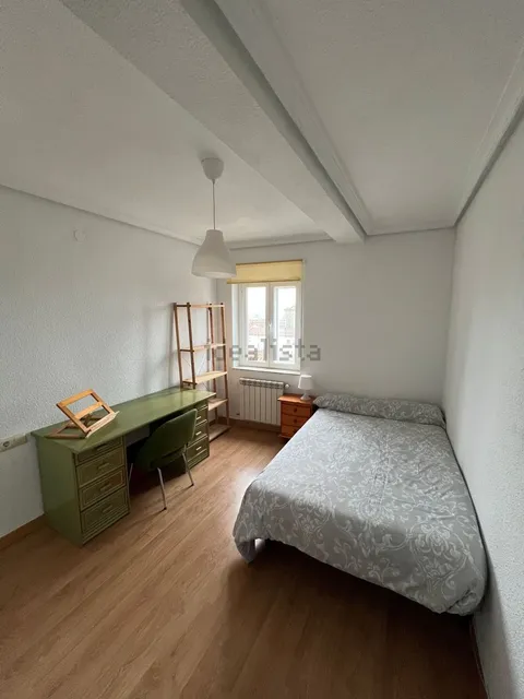 Pis de 110 m² a Àvila