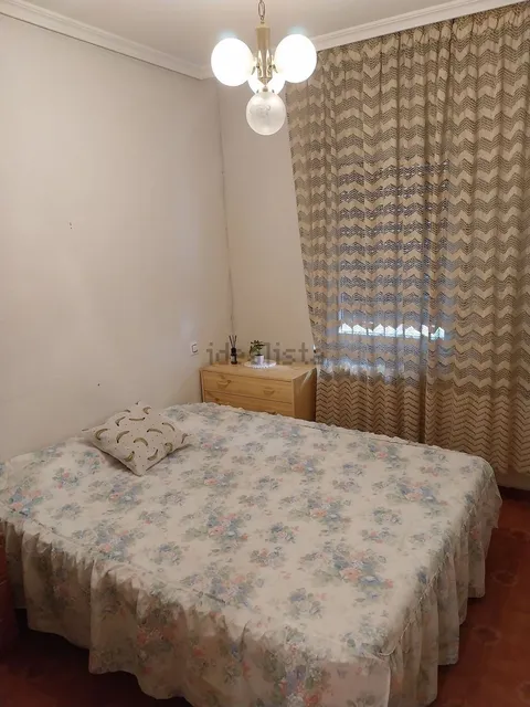 Habitació de lloguer, Àvila