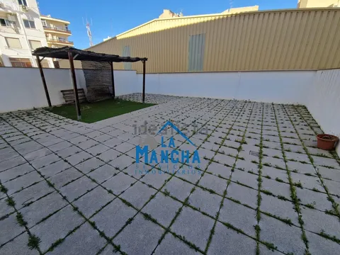 Appartamento 101 m² a Albacete