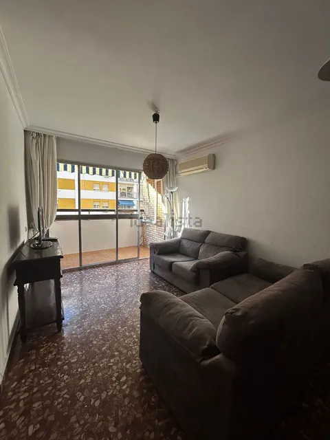 Flat 84 m² in Seville