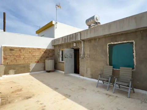 Haus 288 m² in Ítrabo