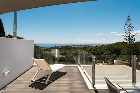 Haus 350 m² in Marbella