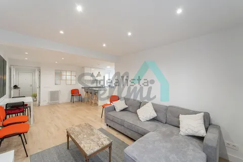 Pis de 104 m² a Oviedo