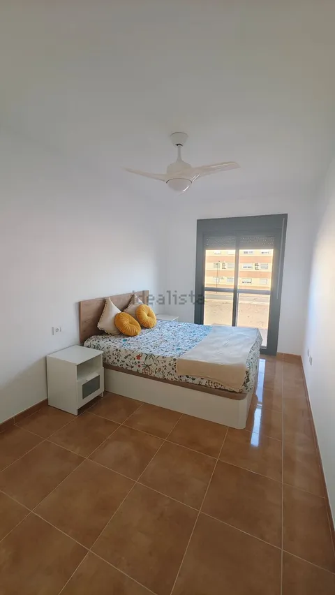 Pis de 80 m² a Vícar (2/24)