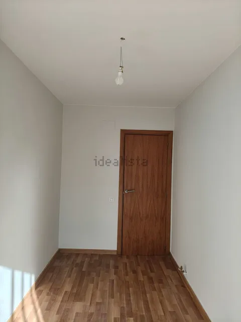 Кімната в оренду, Capellades