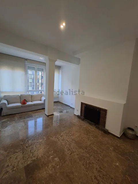Pis de 65 m² a Sevilla (2/33)