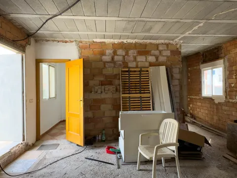 Haus 288 m² in Ítrabo