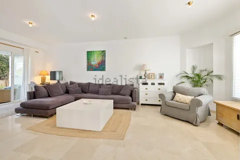 Casa de 141 m² a Estepona