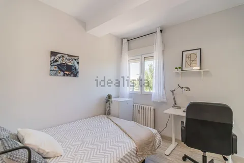 Room for rent, Zaragoza (4/10)