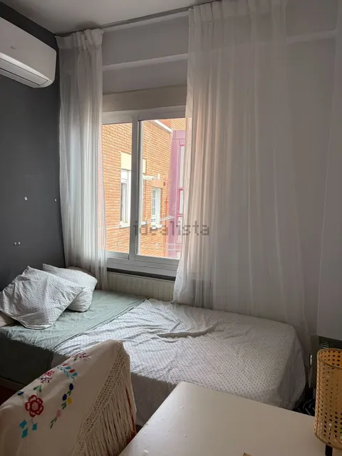 Chambre à louer, Madrid