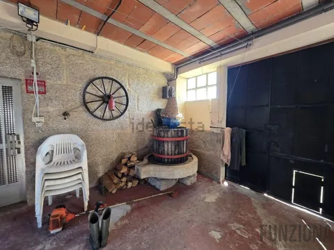 Casa de 200 m² a Ponte Caldelas