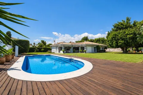 Casa de 357 m² en Marbella (3/45)