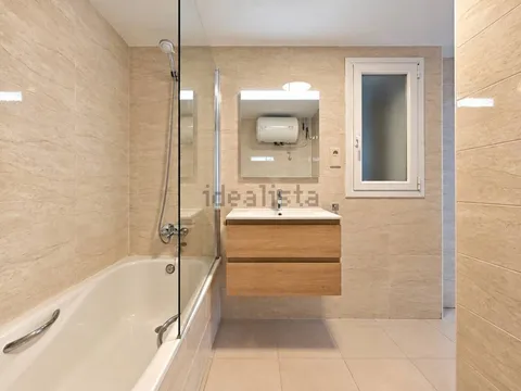 Flat 37 m² in Manresa (4/19)