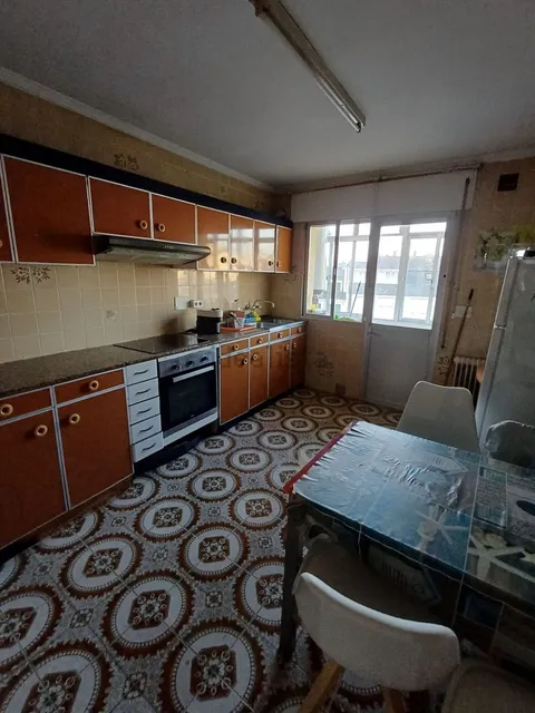 Кімната в оренду, Луго