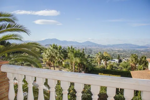 Maison 475 m² à Alhaurín el Grande