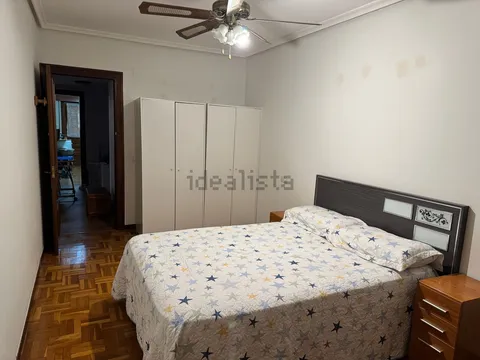 Chambre à louer, Oviède (3/5)