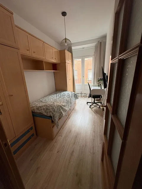 Room for rent, Madrid
