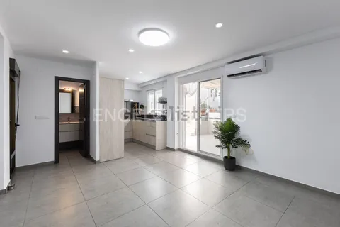Pis de 77 m² a València