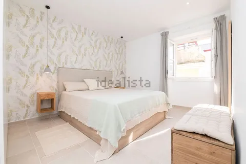 Flat 101 m² in Cádiz