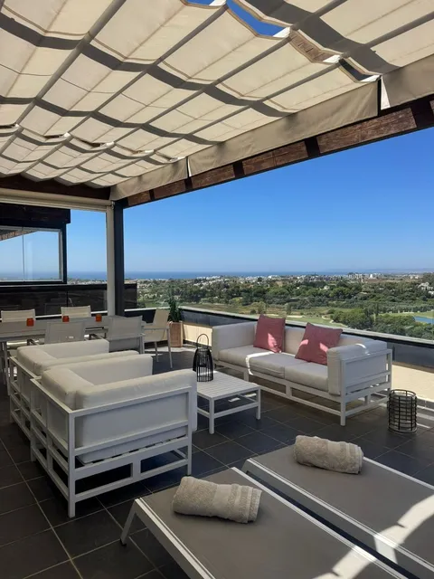 Flat 150 m² in Benahavís