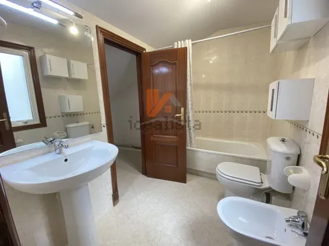 Pis de 101 m² a Santiago de Compostel·la