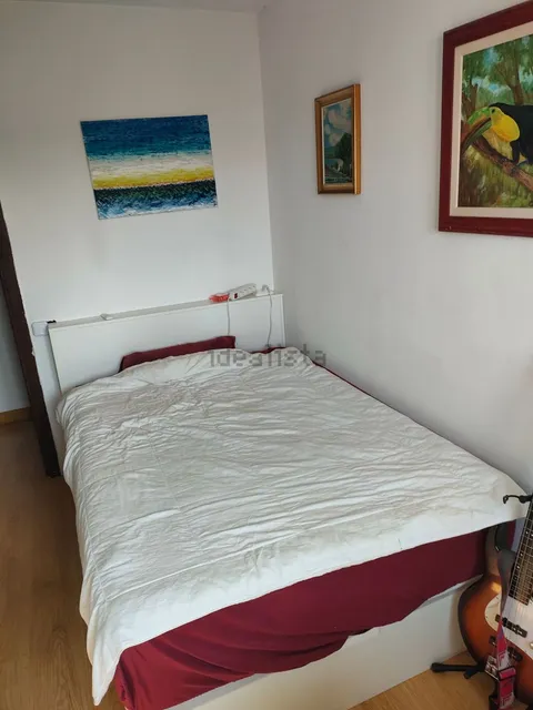 Habitació de lloguer, Barcelona (2/3)