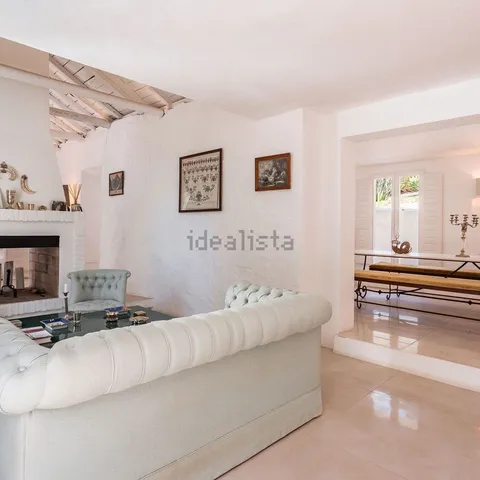 Haus 350 m² in Marbella