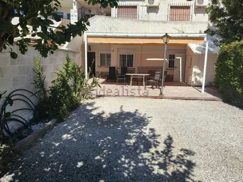 Casa de 80 m² a Oriola