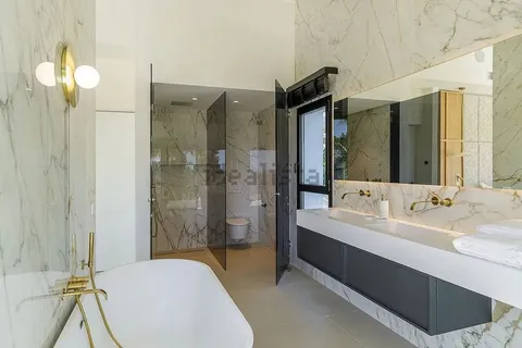 Haus 400 m² in Marbella