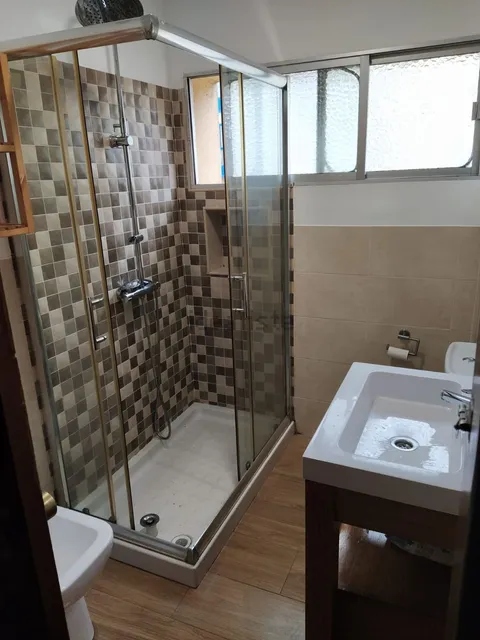 Habitació de lloguer, Algesires