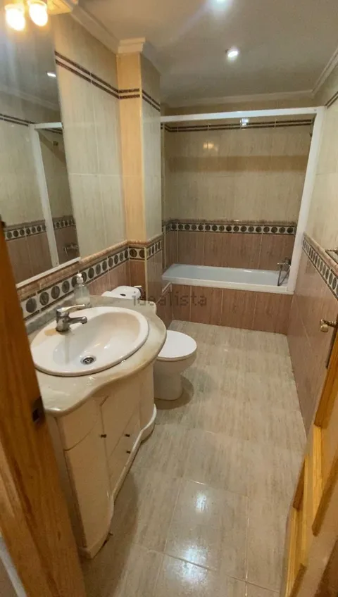 Habitació de lloguer, Burjassot
