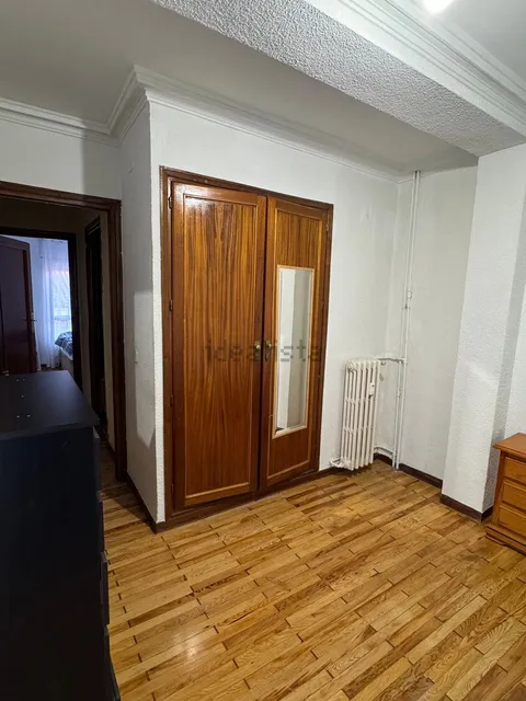 Habitació de lloguer, Madrid (3/4)