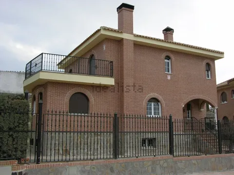 House 396 m² in Bargas