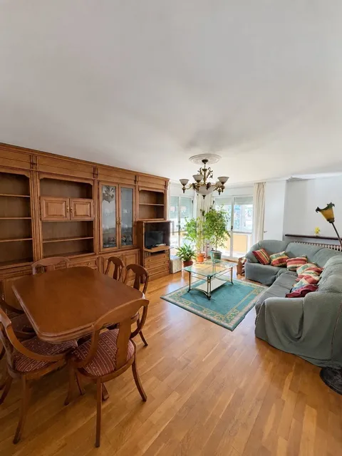 Pis de 155 m² a Lleó (4/19)